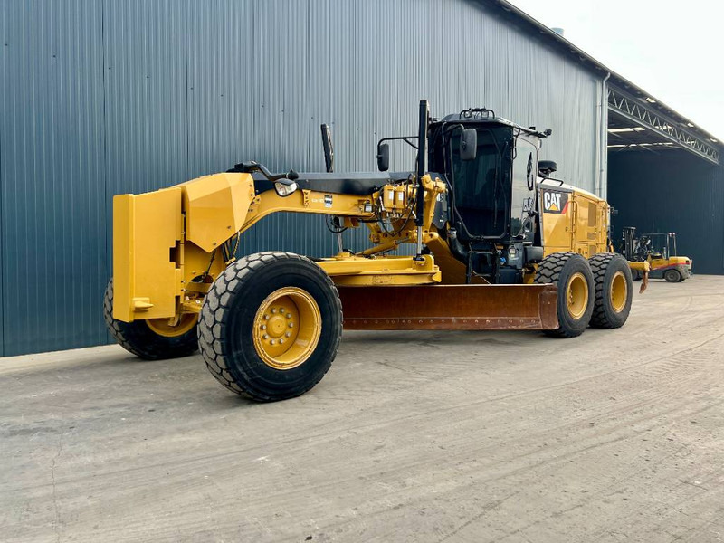 Cat 140M3 - Teehöövel: pilt 1 Cat 140M3 - Teehöövel: pilt 1