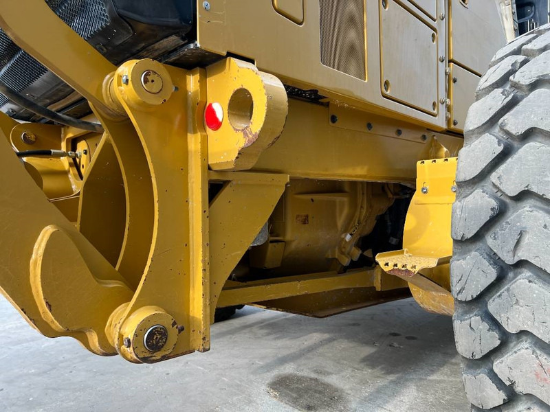 Cat 140M3 - Teehöövel: pilt 5 Cat 140M3 - Teehöövel: pilt 5