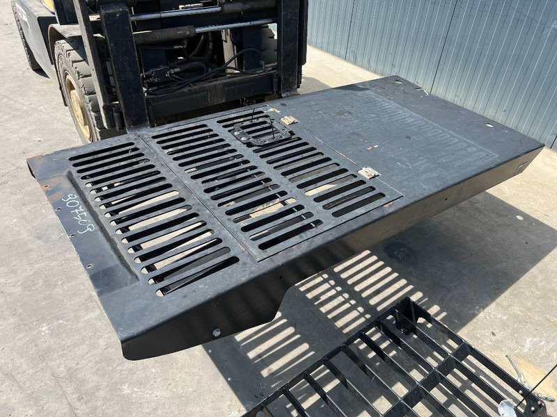 Cat 313E / 320F / 323E / 325F / 329E / 330F / 336E / 3 - Kabiin ja interjöör - Ehitusmasinad: pilt 1 Cat 313E / 320F / 323E / 325F / 329E / 330F / 336E / 3 - Kabiin ja interjöör - Ehitusmasinad: pilt 1