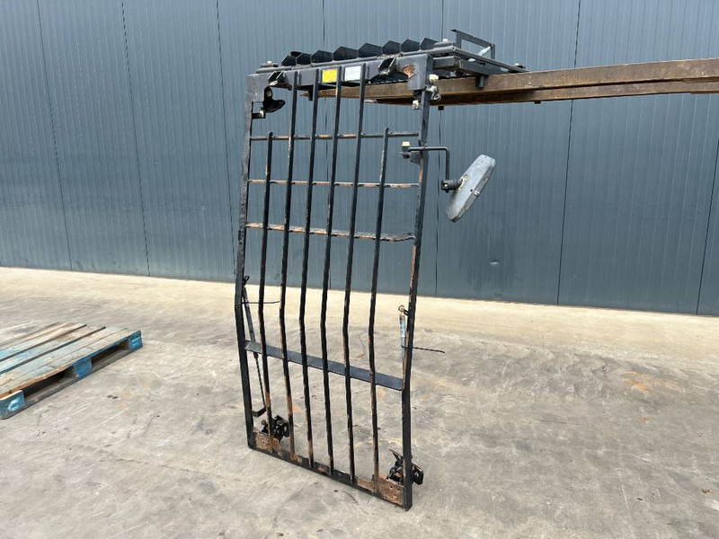 Cat 313E / M315F / 320F / 323E / 325F / 329E / 330F / - Kabiin ja interjöör - Ehitusmasinad: pilt 1 Cat 313E / M315F / 320F / 323E / 325F / 329E / 330F / - Kabiin ja interjöör - Ehitusmasinad: pilt 1