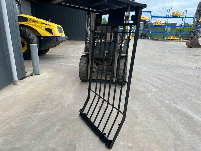 Cat 318C Guard - Kabiin ja interjöör - Ehitusmasinad: pilt 3 Cat 318C Guard - Kabiin ja interjöör - Ehitusmasinad: pilt 3