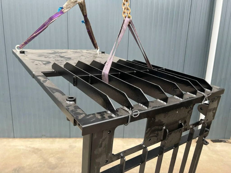 Cat 325C Guard - Kabiin ja interjöör - Ehitusmasinad: pilt 2 Cat 325C Guard - Kabiin ja interjöör - Ehitusmasinad: pilt 2