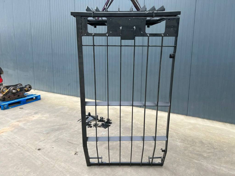 Uus Kabiin ja interjöör - Ehitusmasinad Cat 329D Guard: pilt 1