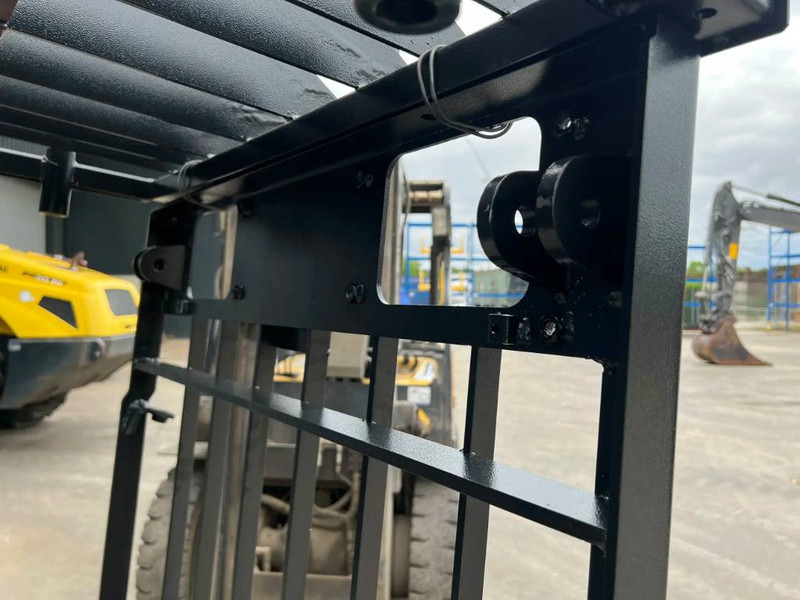 Cat 330C Guard - Kabiin ja interjöör - Ehitusmasinad: pilt 2 Cat 330C Guard - Kabiin ja interjöör - Ehitusmasinad: pilt 2