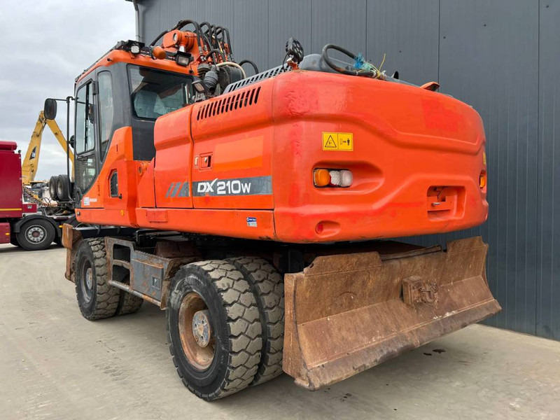 Doosan DX210W - Ratastel ekskavaator: pilt 2 Doosan DX210W - Ratastel ekskavaator: pilt 2