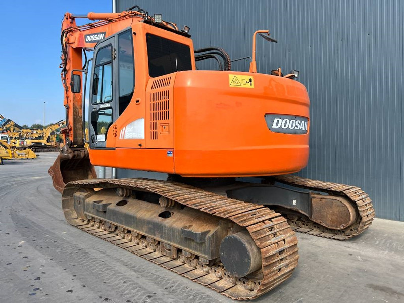 Doosan DX235LCR - Lintekskavaator: pilt 3 Doosan DX235LCR - Lintekskavaator: pilt 3