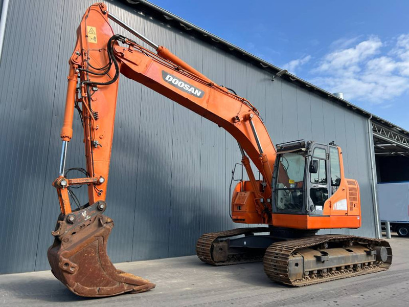 Doosan DX235LCR - Lintekskavaator: pilt 1 Doosan DX235LCR - Lintekskavaator: pilt 1