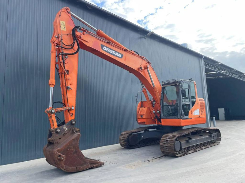 Doosan DX235LCR - Lintekskavaator: pilt 1 Doosan DX235LCR - Lintekskavaator: pilt 1