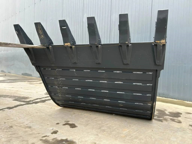 Hitachi ZX220 - 1.40m - Kopp - Ehitusmasinad: pilt 3 Hitachi ZX220 - 1.40m - Kopp - Ehitusmasinad: pilt 3