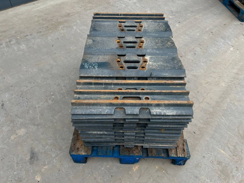 Hyundai R210 / R215 / R220 Shoes 3 Grouser 600mm - Raam/ Konstruktsioon - Ehitusmasinad: pilt 2 Hyundai R210 / R215 / R220 Shoes 3 Grouser 600mm - Raam/ Konstruktsioon - Ehitusmasinad: pilt 2
