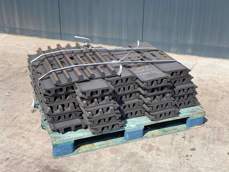 Komatsu PC300 / PC360 / PC400 Shoes/Pads - Raam/ Konstruktsioon - Ehitusmasinad: pilt 2 Komatsu PC300 / PC360 / PC400 Shoes/Pads - Raam/ Konstruktsioon - Ehitusmasinad: pilt 2