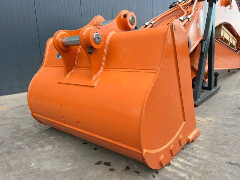 Hitachi ZX220 18m Set - Lisaseade - Ehitusmasinad: pilt 5 Hitachi ZX220 18m Set - Lisaseade - Ehitusmasinad: pilt 5