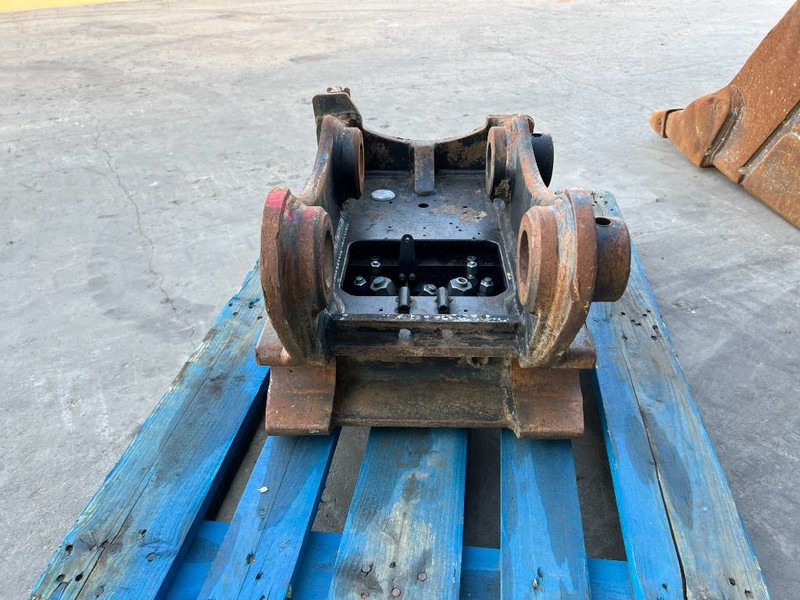 OilQuick OQ65 - 311F / 313F / 315F - Kiirühendus - Ehitusmasinad: pilt 5 OilQuick OQ65 - 311F / 313F / 315F - Kiirühendus - Ehitusmasinad: pilt 5