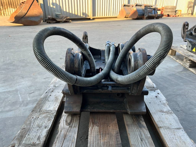 OilQuick OQ65 - 311F / 313F / 315F - Kiirühendus - Ehitusmasinad: pilt 5 OilQuick OQ65 - 311F / 313F / 315F - Kiirühendus - Ehitusmasinad: pilt 5