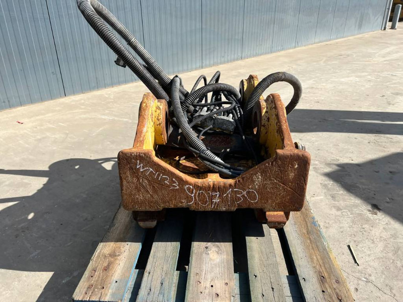 OilQuick OQ80 - 330F / 329E - Kiirühendus - Ehitusmasinad: pilt 2 OilQuick OQ80 - 330F / 329E - Kiirühendus - Ehitusmasinad: pilt 2