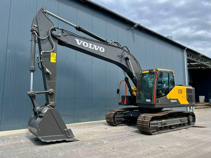 Volvo EC210 - Lintekskavaator: pilt 1 Volvo EC210 - Lintekskavaator: pilt 1
