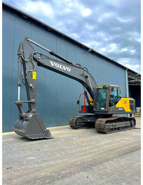 Volvo EC210 - Lintekskavaator: pilt 1 Volvo EC210 - Lintekskavaator: pilt 1