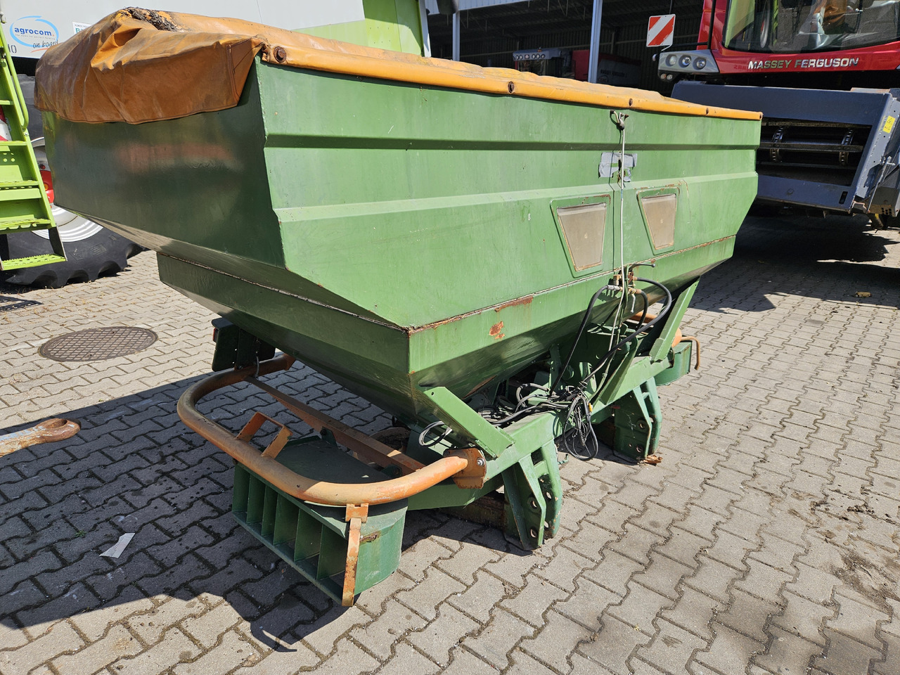 Amazone - Segupihusti: pilt 4 Amazone - Segupihusti: pilt 4