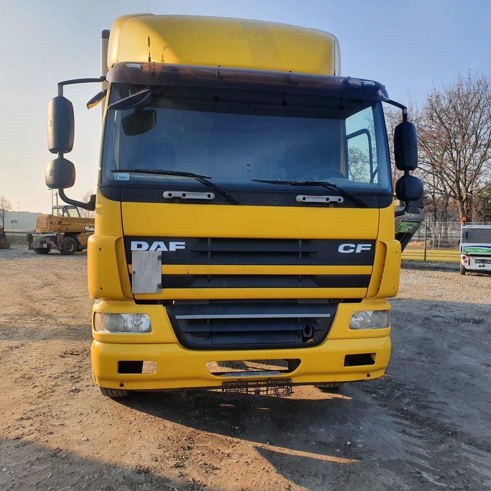 DAF CF 65.220 - Kasti veoauto: pilt 3 DAF CF 65.220 - Kasti veoauto: pilt 3