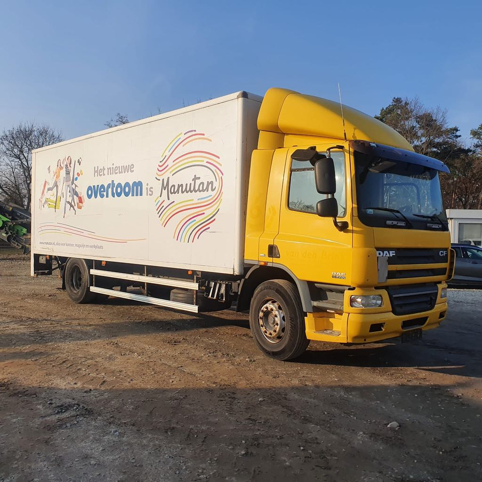 DAF CF 65.220 - Kasti veoauto: pilt 2 DAF CF 65.220 - Kasti veoauto: pilt 2