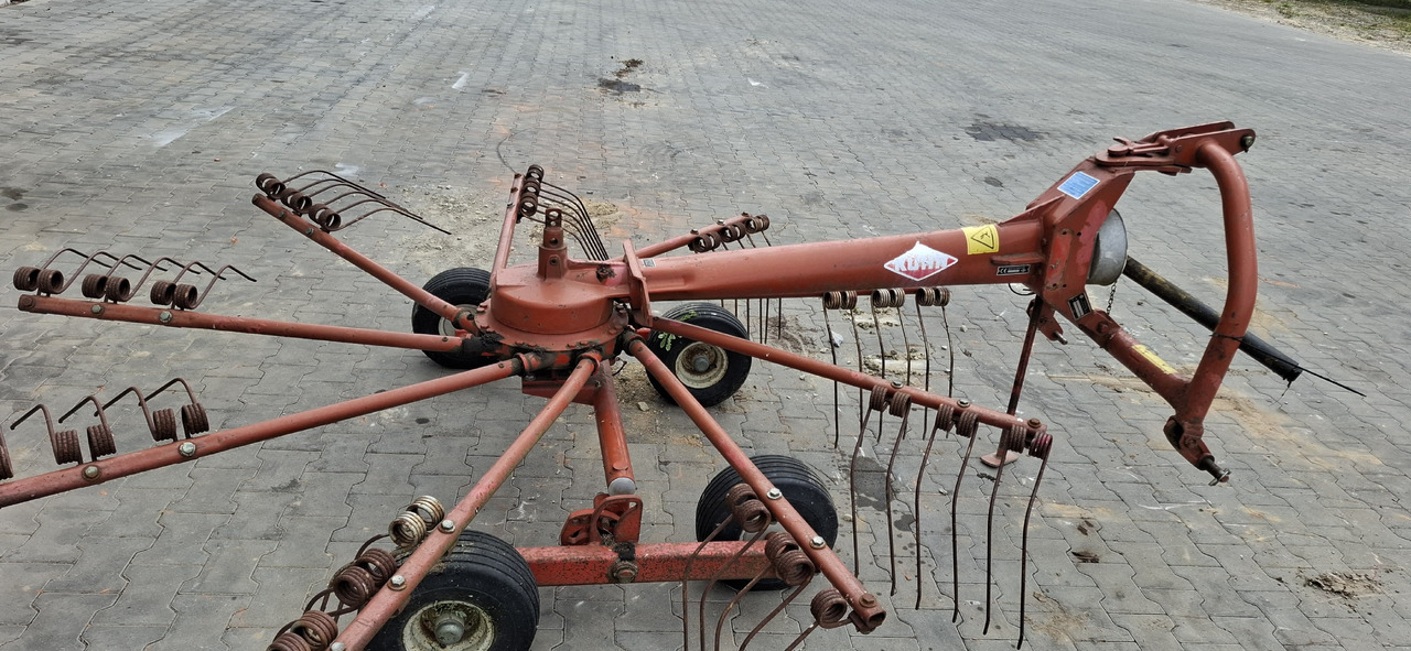KUHN GA 300 GM - Kaarutaja/ Reha: pilt 4 KUHN GA 300 GM - Kaarutaja/ Reha: pilt 4
