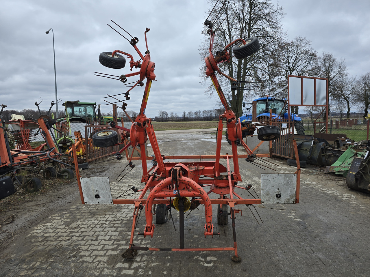 KUHN GF 6301 MH - Kaarutaja/ Reha: pilt 3 KUHN GF 6301 MH - Kaarutaja/ Reha: pilt 3