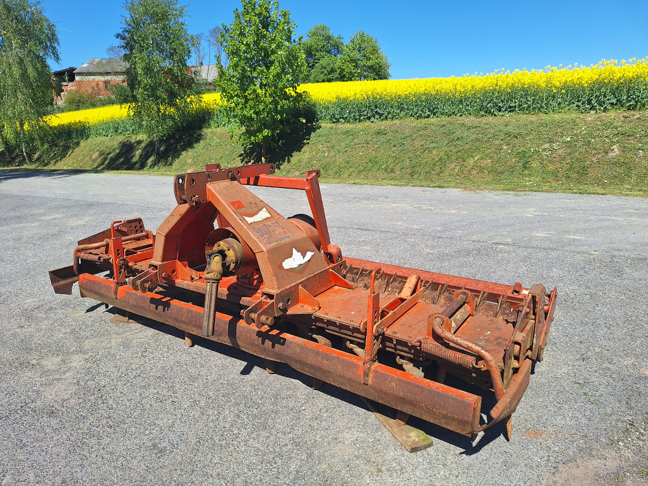 KUHN HR3001D - Äke: pilt 2 KUHN HR3001D - Äke: pilt 2