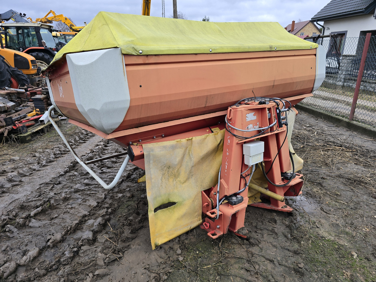 LELY Centerliner SX 2500 - Väetiselaoturid: pilt 1 LELY Centerliner SX 2500 - Väetiselaoturid: pilt 1