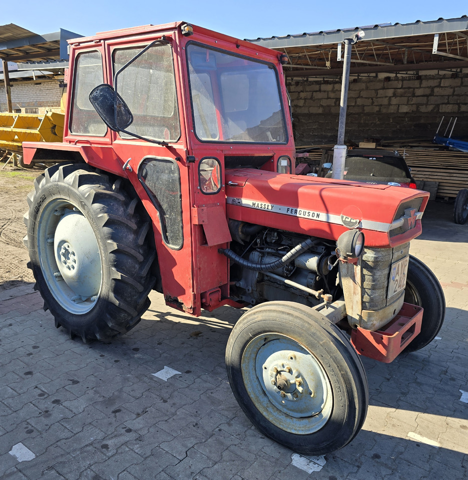 MASSEY FERGUSON 135 - Traktor: pilt 2 MASSEY FERGUSON 135 - Traktor: pilt 2