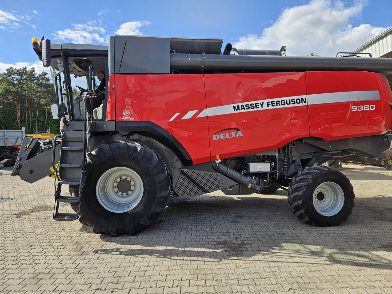 Massey Ferguson Delta 9380 - Kombain: pilt 1 Massey Ferguson Delta 9380 - Kombain: pilt 1