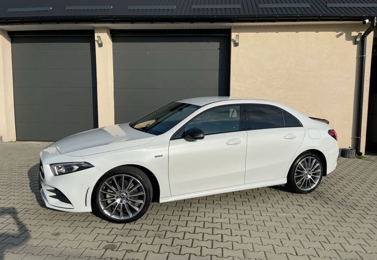 Mercedes A250e - Auto: pilt 3 Mercedes A250e - Auto: pilt 3