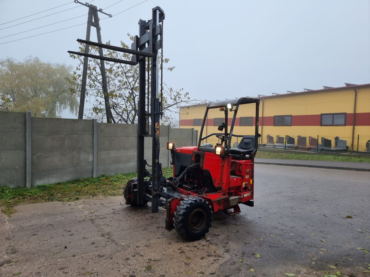 Moffett MS 20.3 - Veoautol põhinev kahveltõstuk: pilt 1 Moffett MS 20.3 - Veoautol põhinev kahveltõstuk: pilt 1