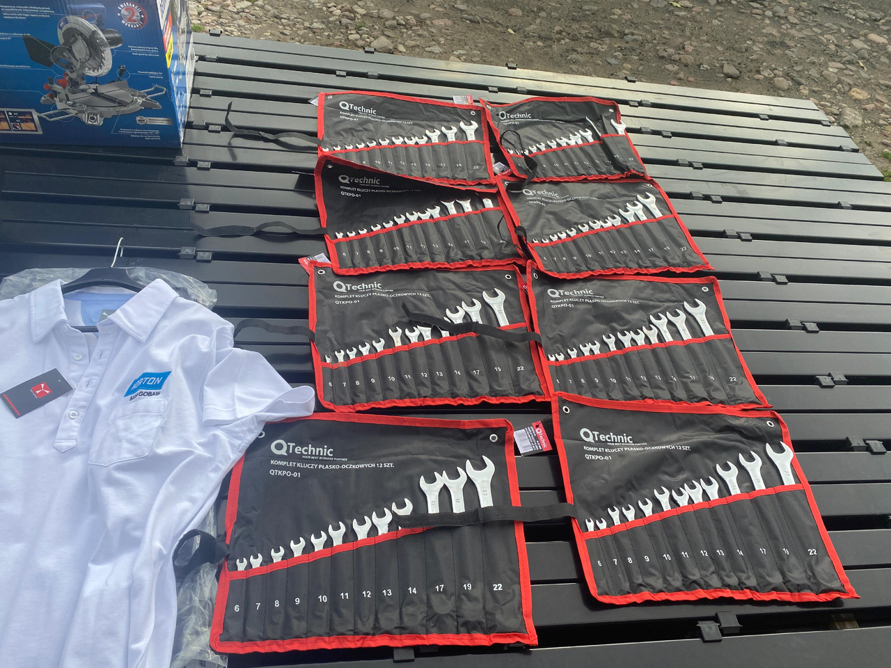 Norton, Dedra ukośnica, zestaw kluczy, lampa z czujnikiem, koszulka Polo - Auto tööriist: pilt 3 Norton, Dedra ukośnica, zestaw kluczy, lampa z czujnikiem, koszulka Polo - Auto tööriist: pilt 3