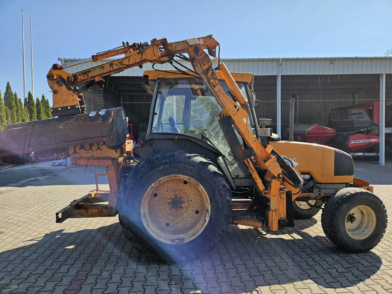 Renault Egros - Muruniiduk: pilt 1 Renault Egros - Muruniiduk: pilt 1