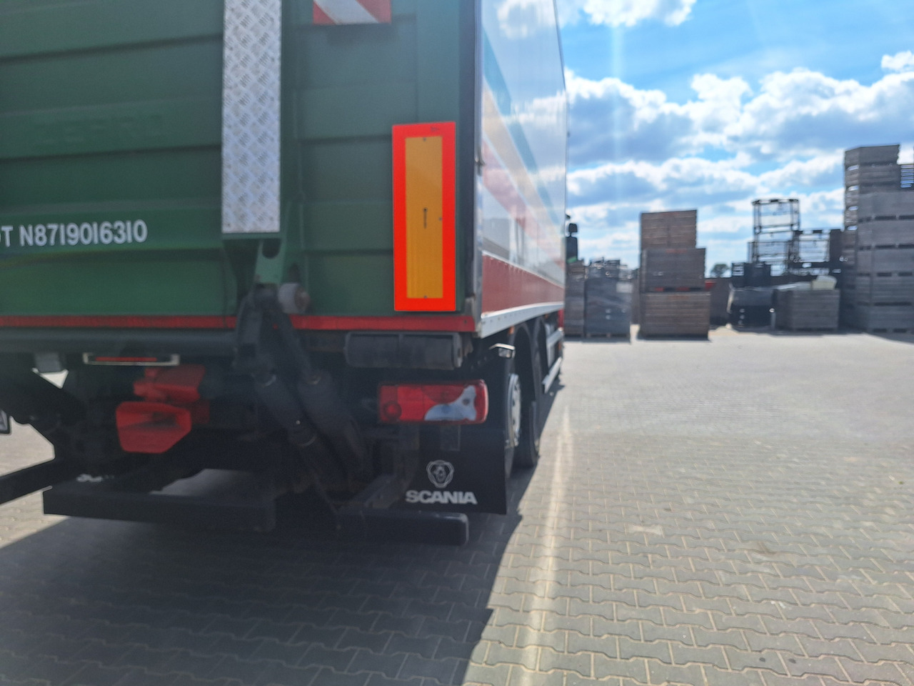 Scania P380 - Külmutiga veoauto: pilt 4 Scania P380 - Külmutiga veoauto: pilt 4