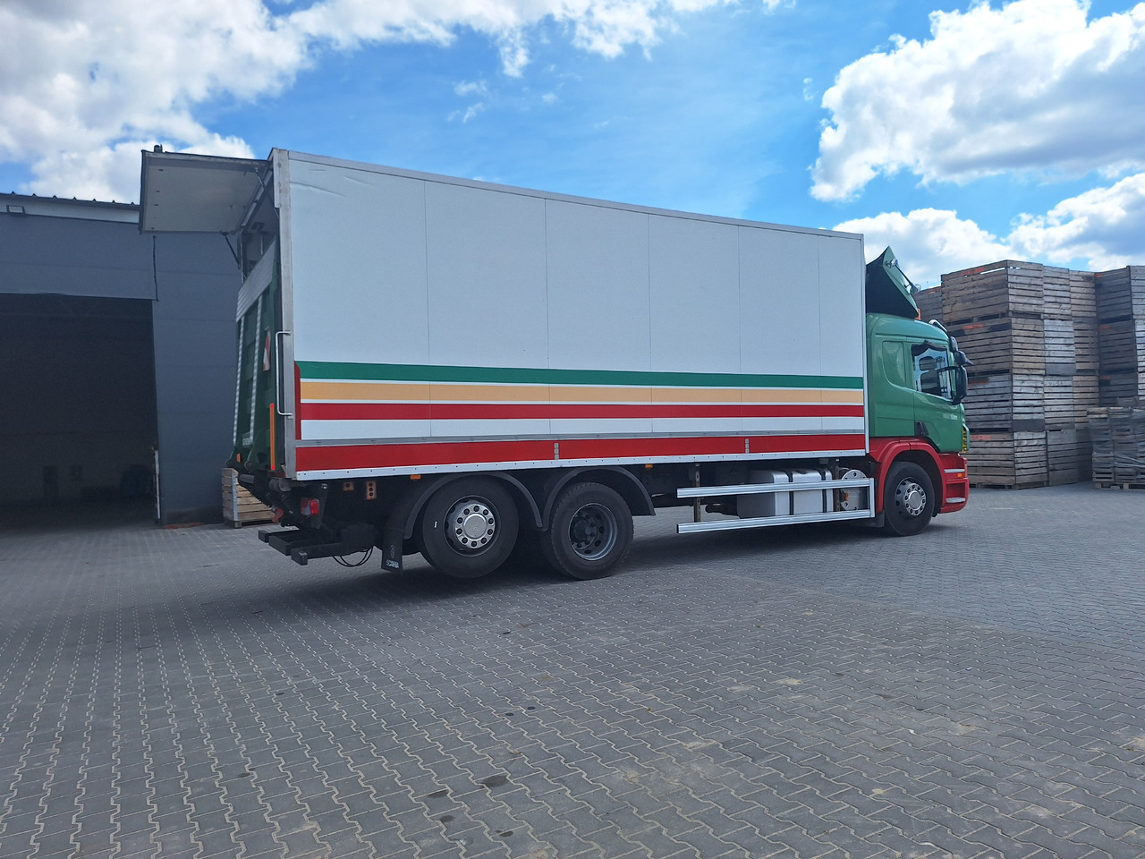 Scania P380 - Külmutiga veoauto: pilt 2 Scania P380 - Külmutiga veoauto: pilt 2