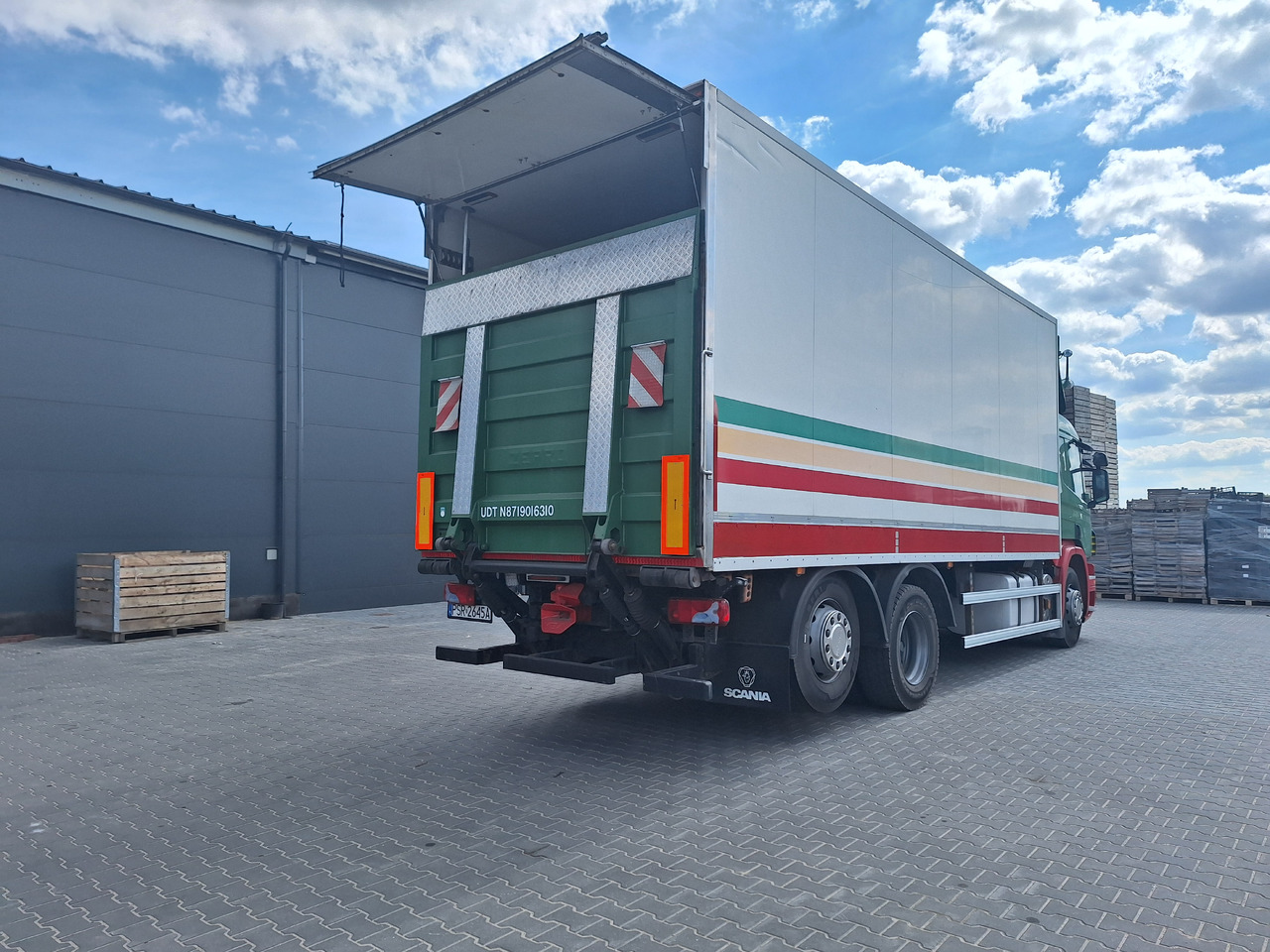 Scania P380 - Külmutiga veoauto: pilt 3 Scania P380 - Külmutiga veoauto: pilt 3