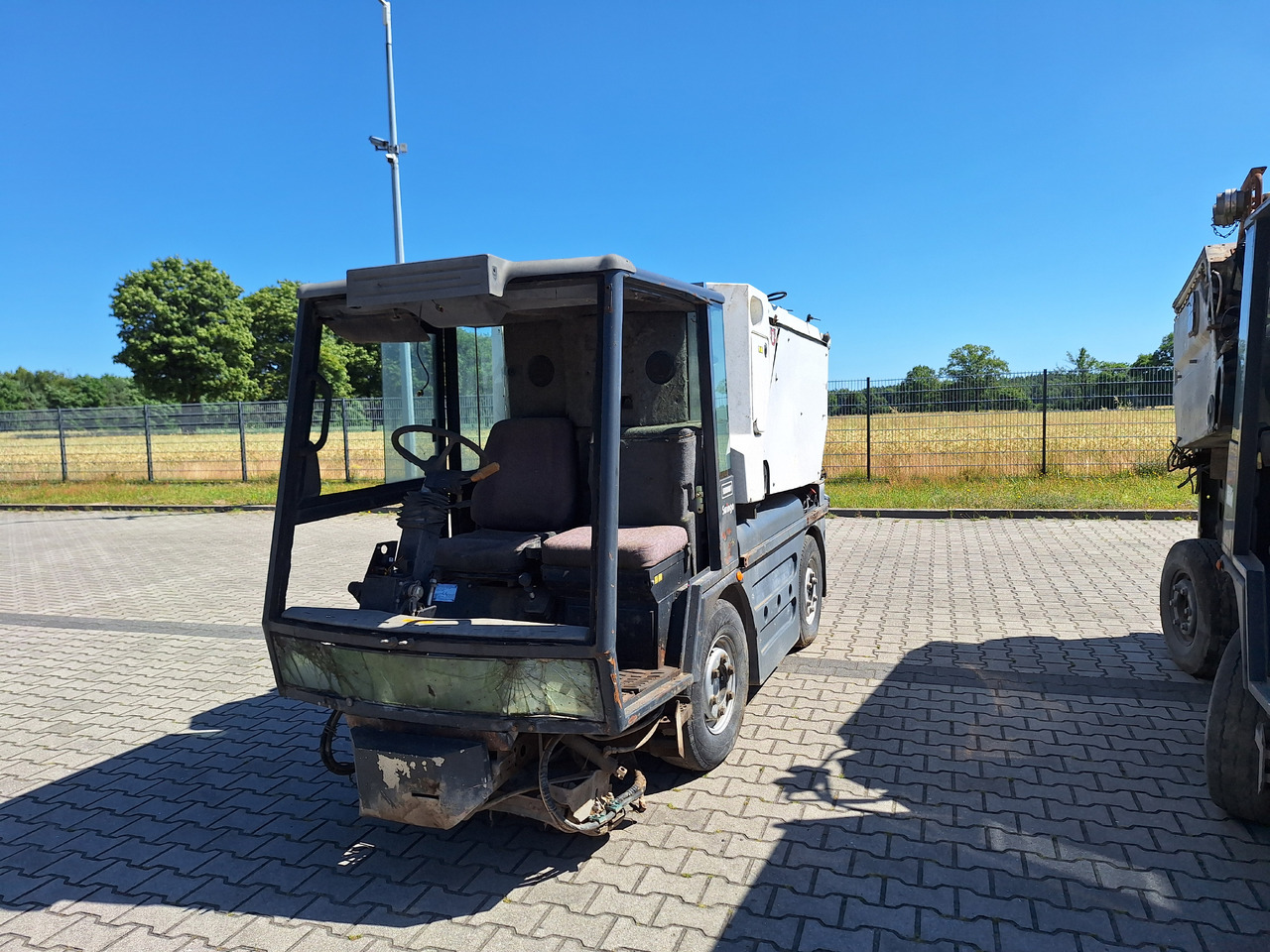 Schmidt Swingo - Tänavapühkimismasin: pilt 1 Schmidt Swingo - Tänavapühkimismasin: pilt 1