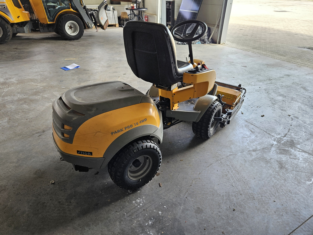 Stiga Park Pro 16 4WD - Muruniiduk: pilt 4 Stiga Park Pro 16 4WD - Muruniiduk: pilt 4