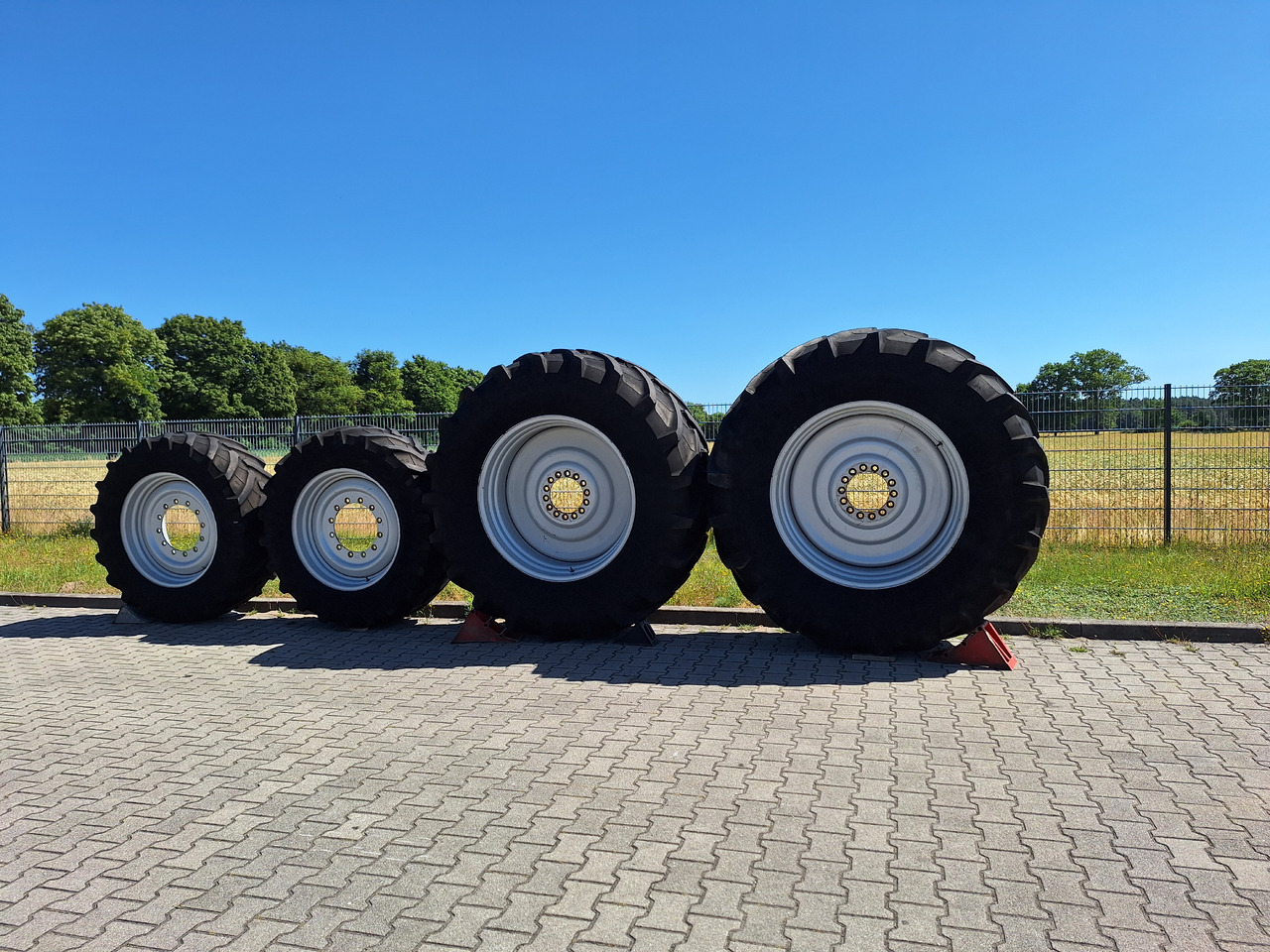 Trelleborg - Rehv - Ehitusmasinad: pilt 1 Trelleborg - Rehv - Ehitusmasinad: pilt 1