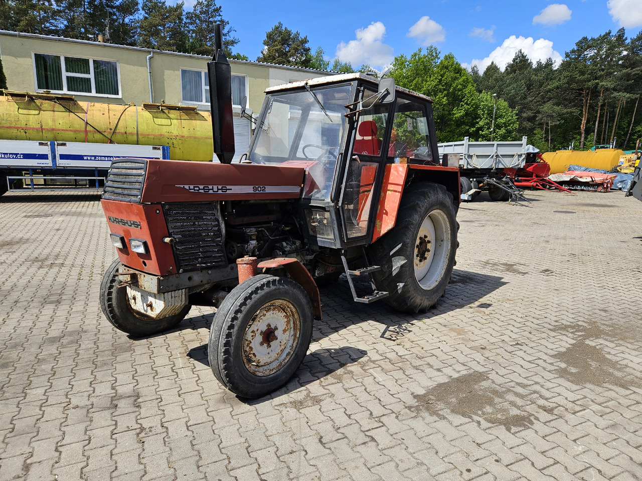 Ursus C-385 - Traktor: pilt 2 Ursus C-385 - Traktor: pilt 2