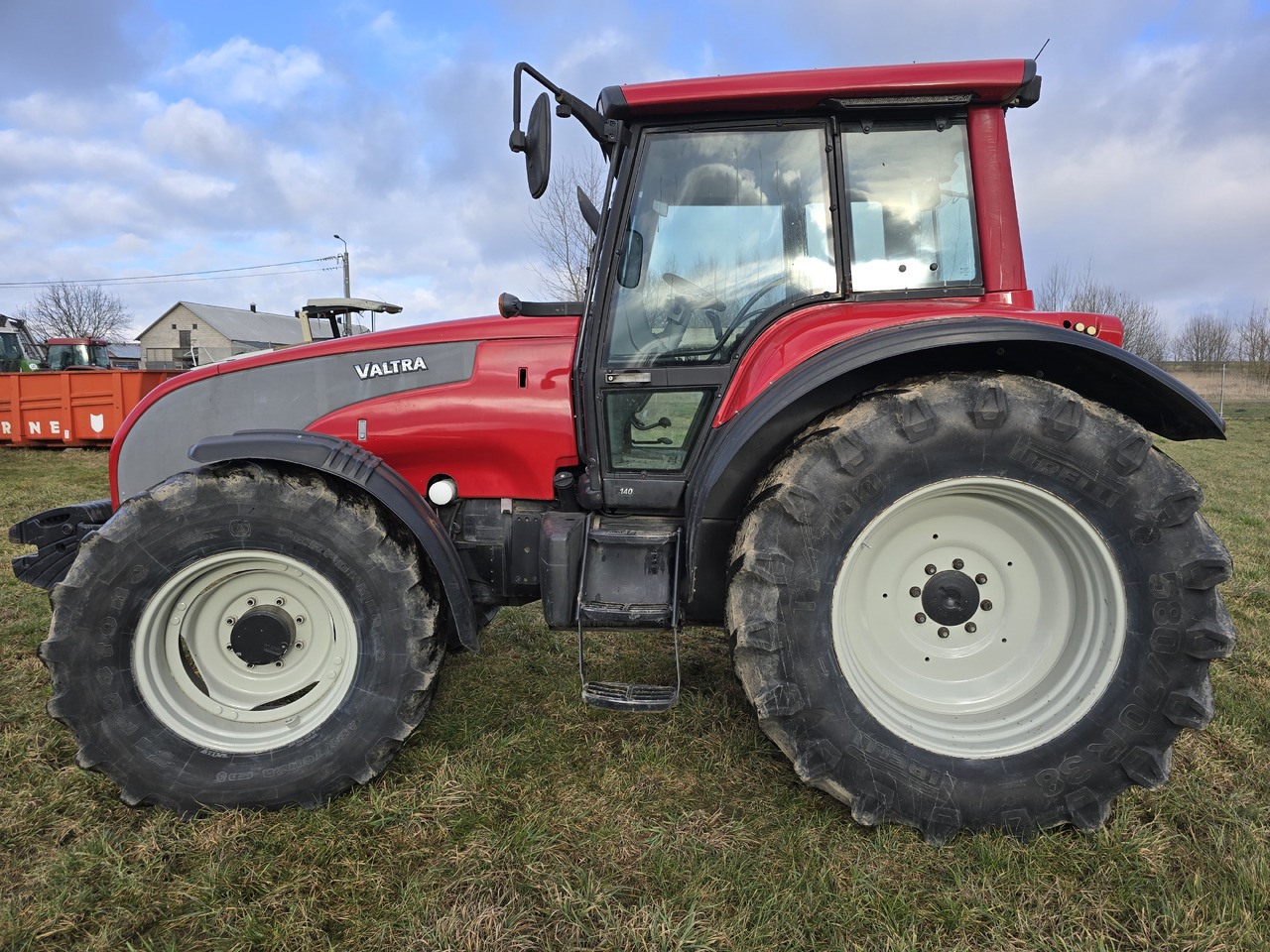 VALTRA T140 - Traktor: pilt 1 VALTRA T140 - Traktor: pilt 1