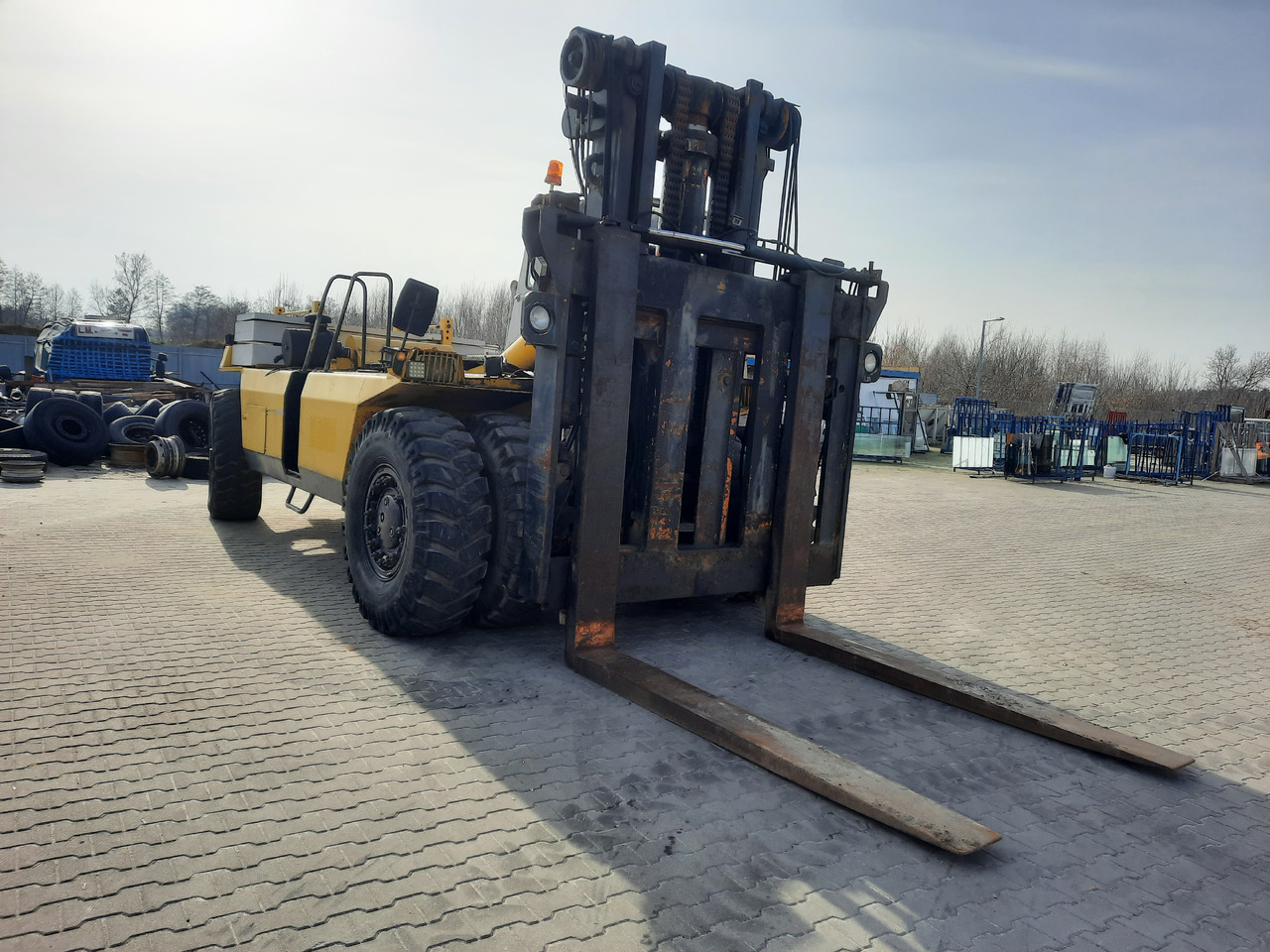 Valmet TD2712 - A25036 - Konteinerite käitleja: pilt 1 Valmet TD2712 - A25036 - Konteinerite käitleja: pilt 1