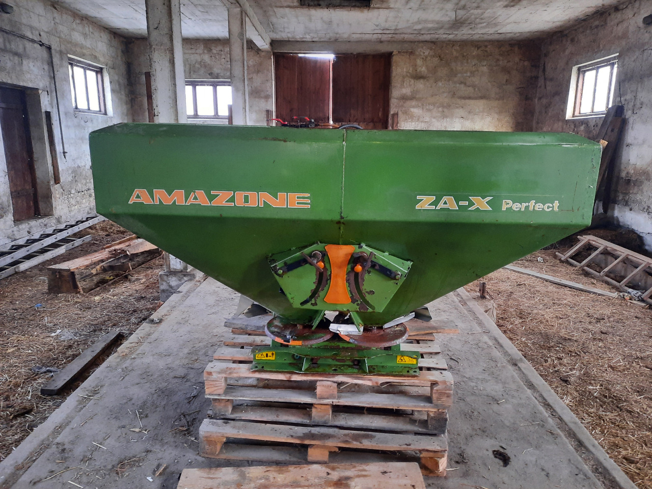 Amazone ZA-X Perfect 1200 - Väetiselaoturid: pilt 2 Amazone ZA-X Perfect 1200 - Väetiselaoturid: pilt 2