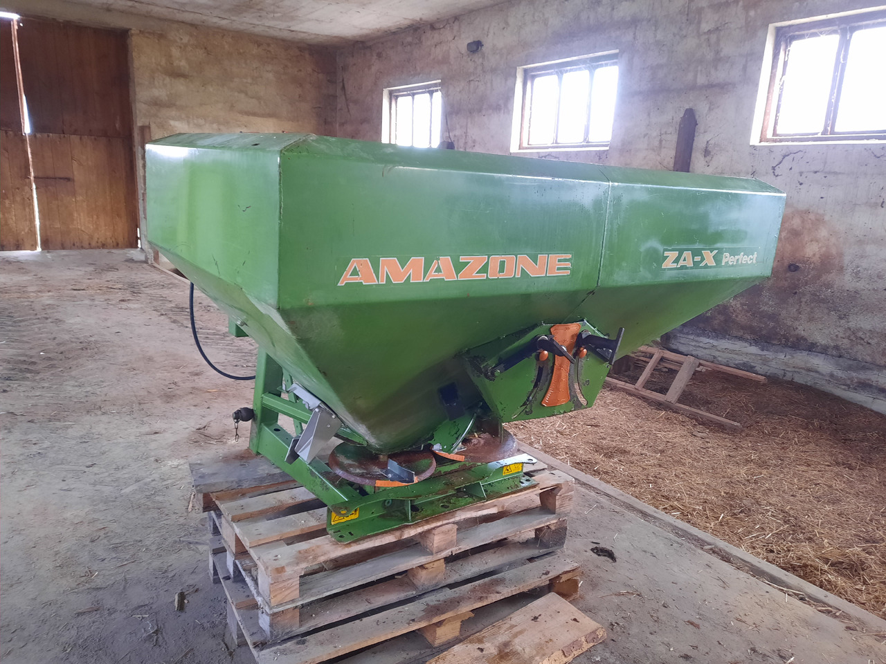 Amazone ZA-X Perfect 1200 - Väetiselaoturid: pilt 4 Amazone ZA-X Perfect 1200 - Väetiselaoturid: pilt 4