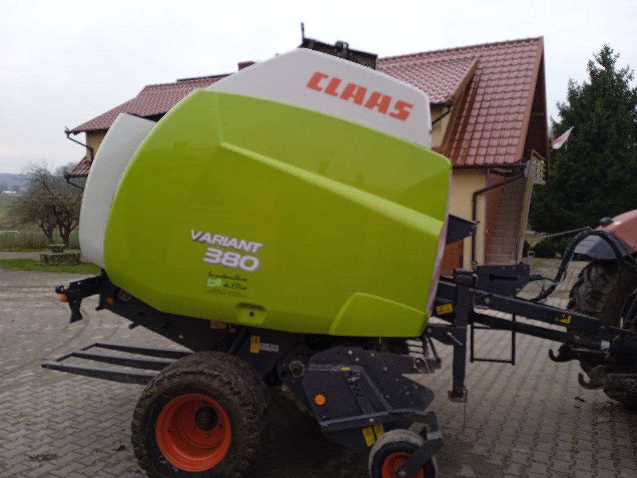 Claas Wariant 380 - Heinapress, ümmargune: pilt 2 Claas Wariant 380 - Heinapress, ümmargune: pilt 2