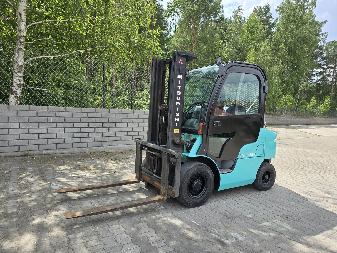 Mitsubishi FD25N - Diiseltõstuk: pilt 1 Mitsubishi FD25N - Diiseltõstuk: pilt 1