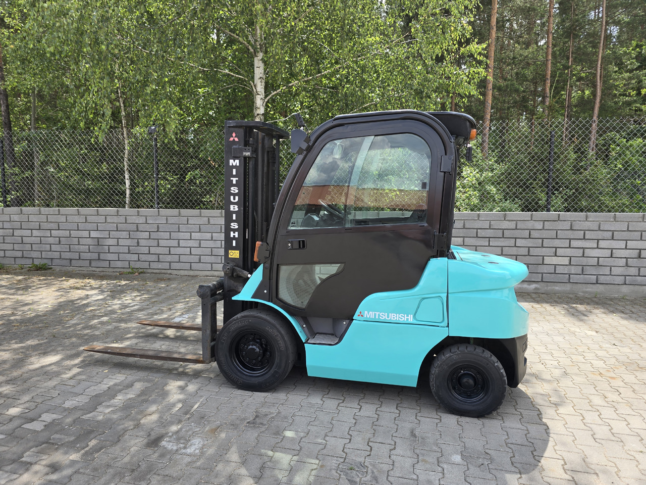 Mitsubishi FD25N - Diiseltõstuk: pilt 2 Mitsubishi FD25N - Diiseltõstuk: pilt 2