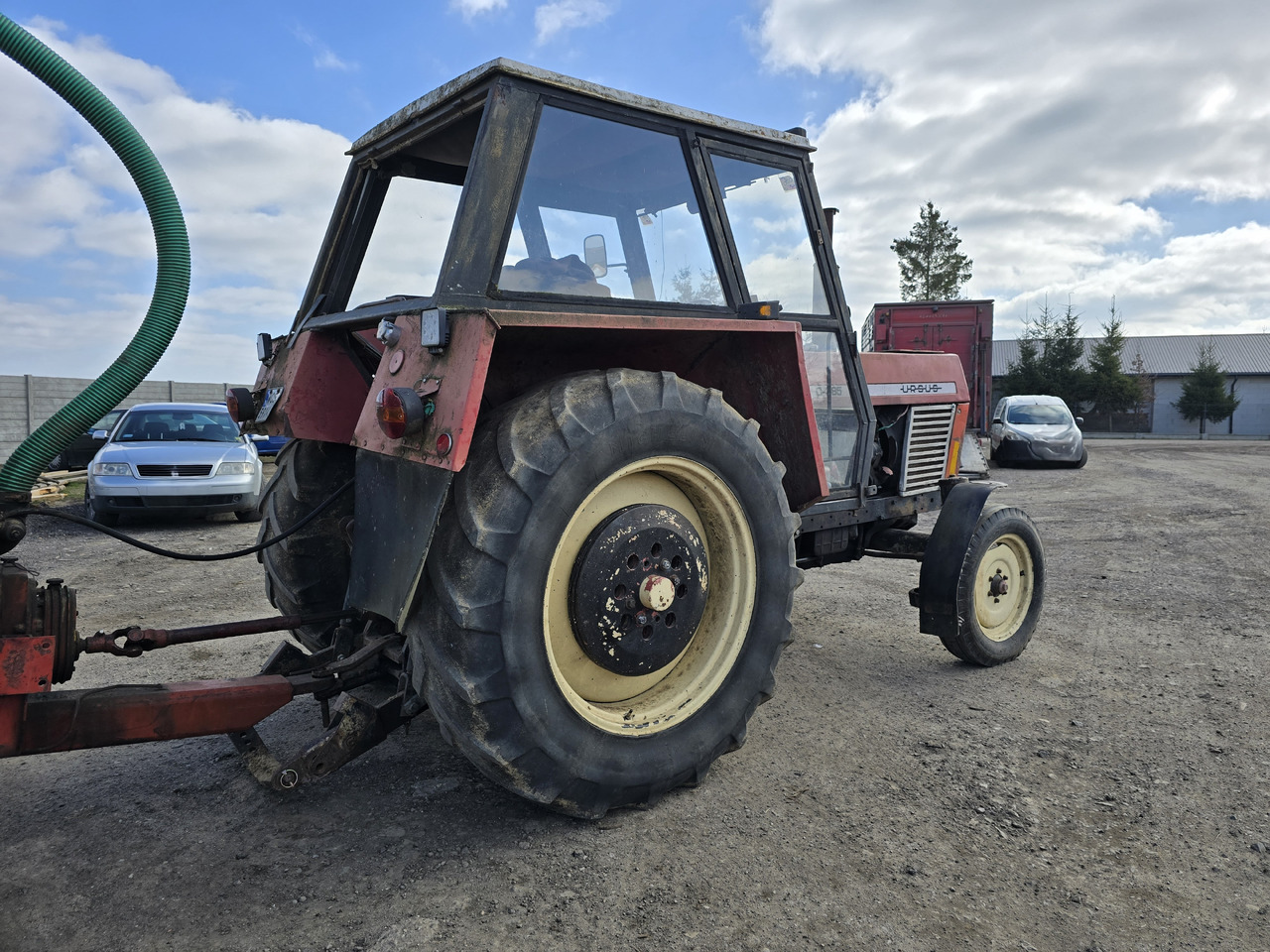 Ursus C-385 - Traktor: pilt 5 Ursus C-385 - Traktor: pilt 5
