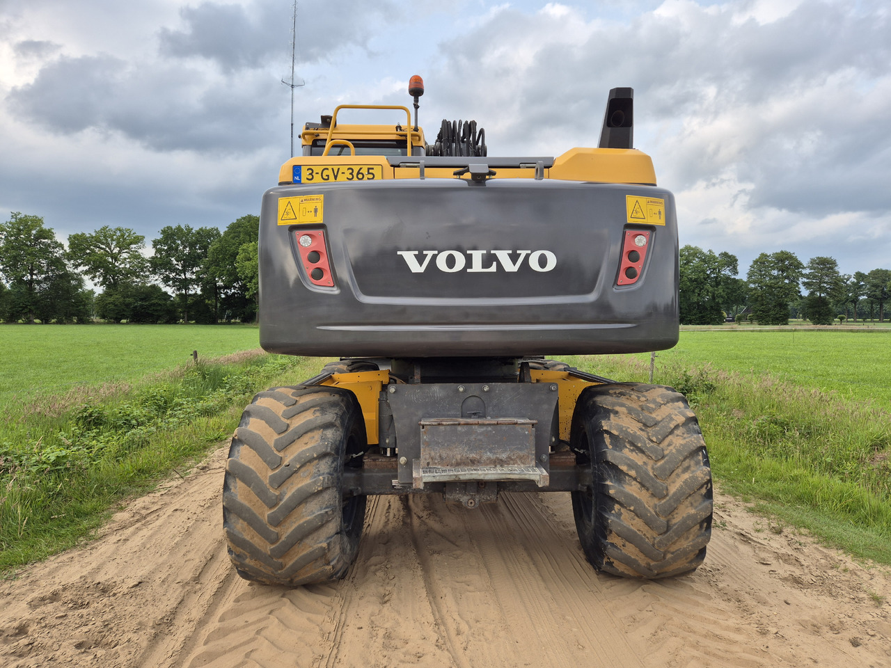 VOLVO EW 140 D - Ratastel ekskavaator: pilt 4 VOLVO EW 140 D - Ratastel ekskavaator: pilt 4